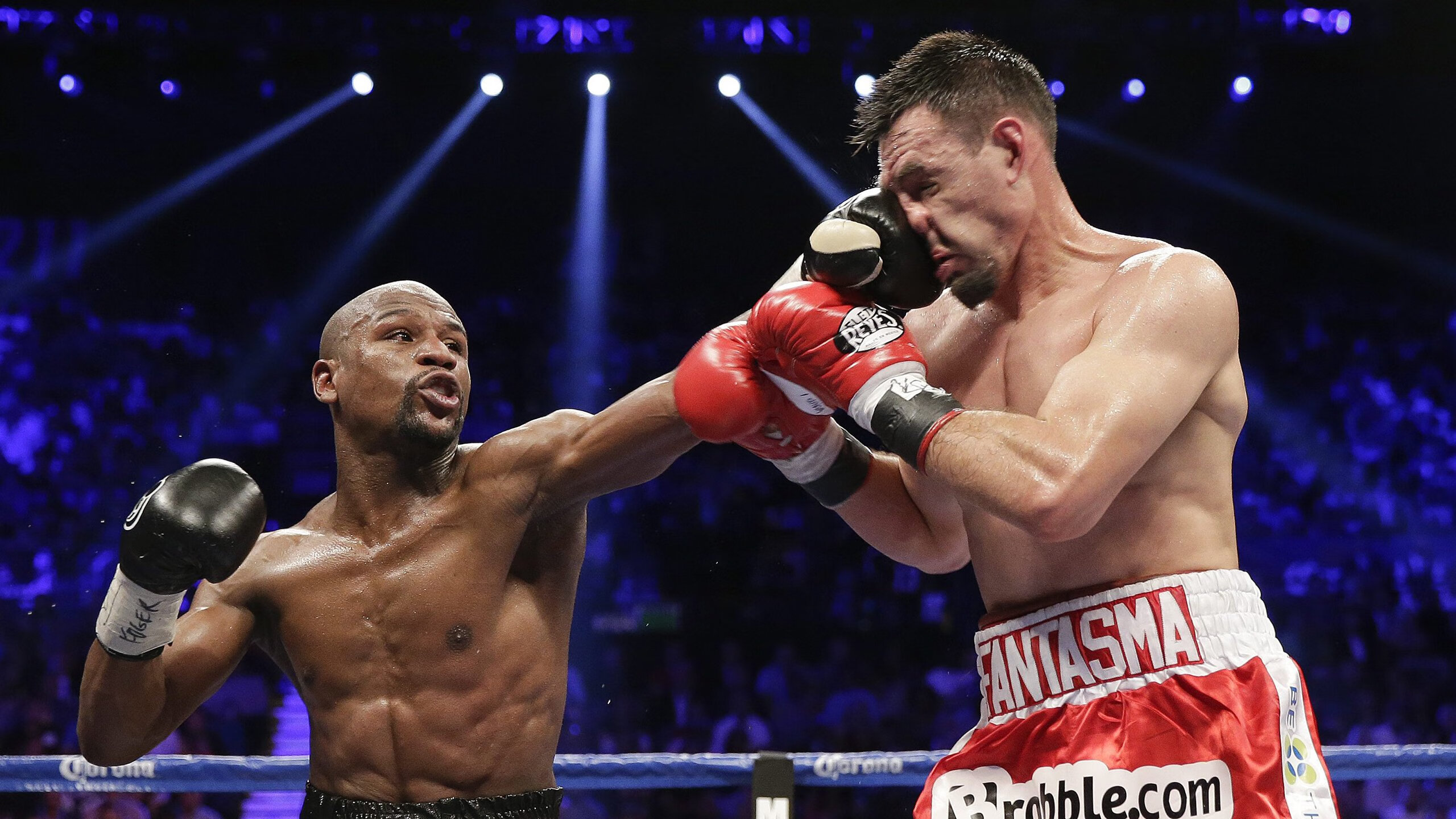 意大利组合决赛精彩表现赢得观众喝彩，意大利小组赛